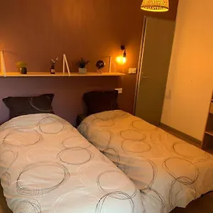  Hébergement de vacances Maison Avec Cour Privative